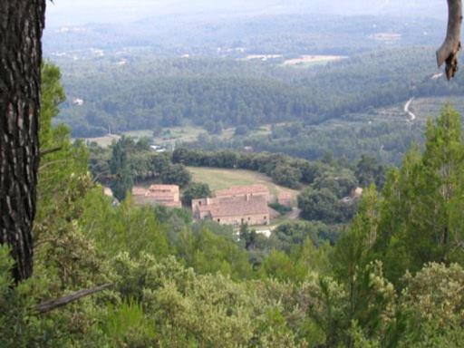 Gites De Fontroussiere Flayosc Экстерьер фото